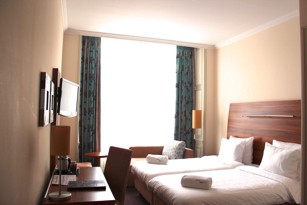 Albert Premier Hotel Bagnoles-de-l'Orne Eksteriør bilde